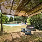 Apartment Materno 3